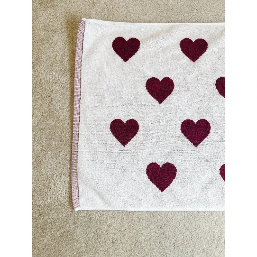 Pottery Barn Hearts Bath Mat White  Red 100% Cotton Made in Portugal